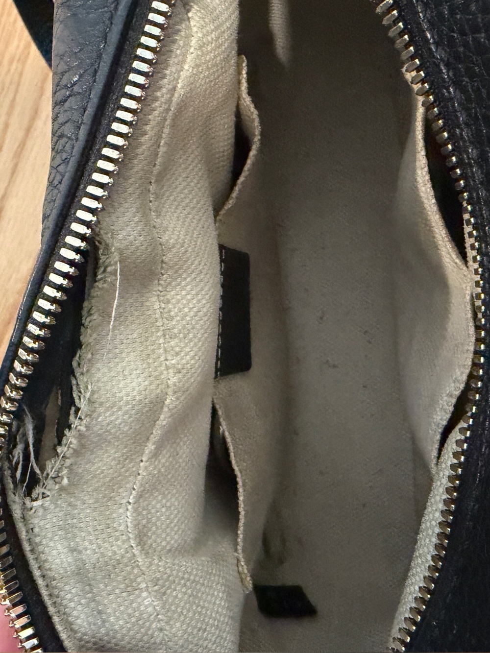 Gucci Soho Crossbody - Picture 2 of 2
